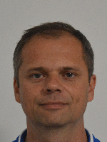 Damina László