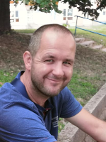 István István