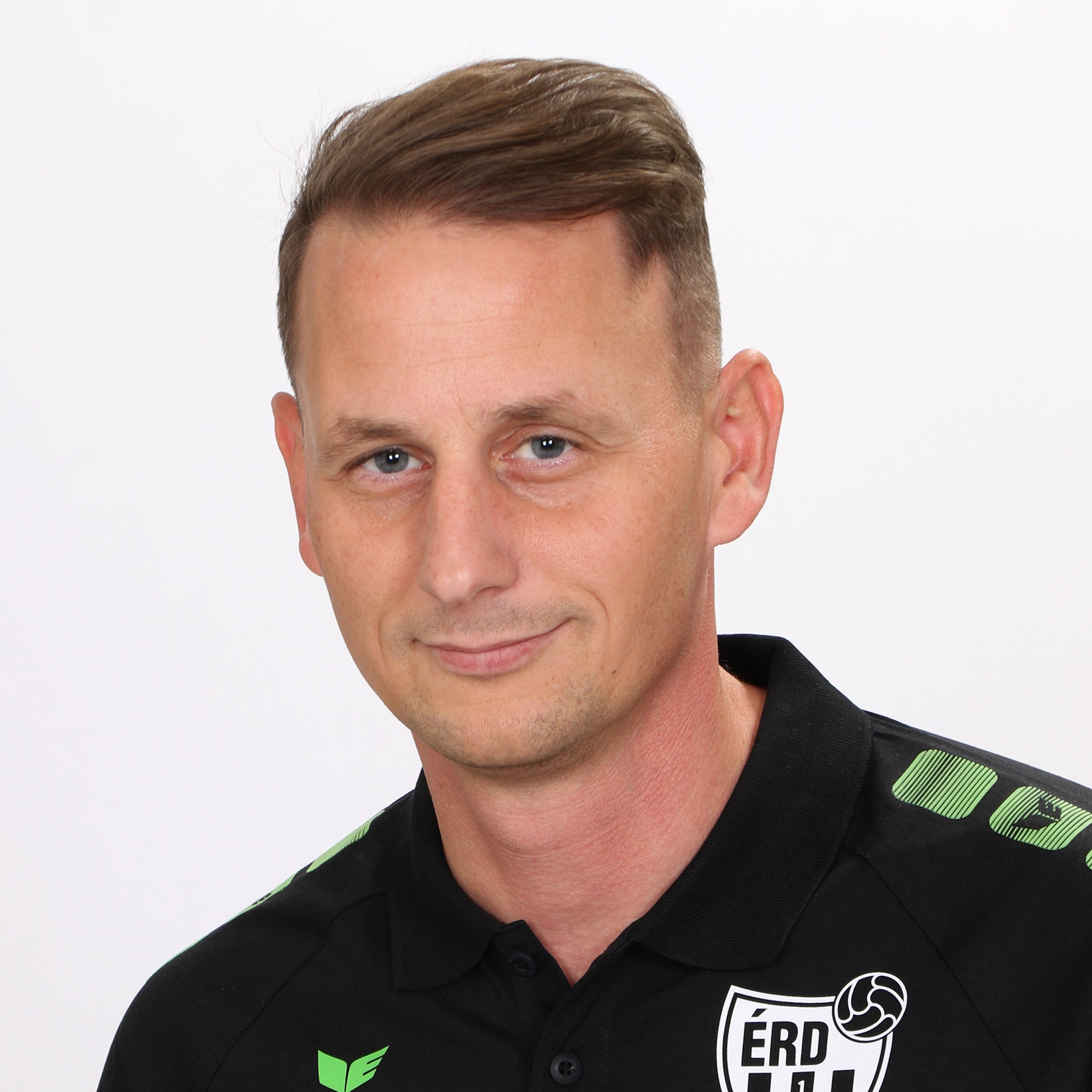 EBEDLI ZOLTÁN